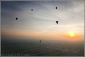 valley of the kings dawn balloon ride sunrise over the nile sm.jpg